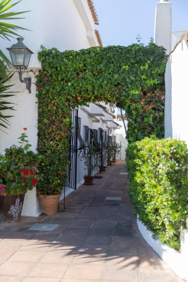 Appartement Casa Con Jardin Junto A La Playa à Estepona Extérieur photo